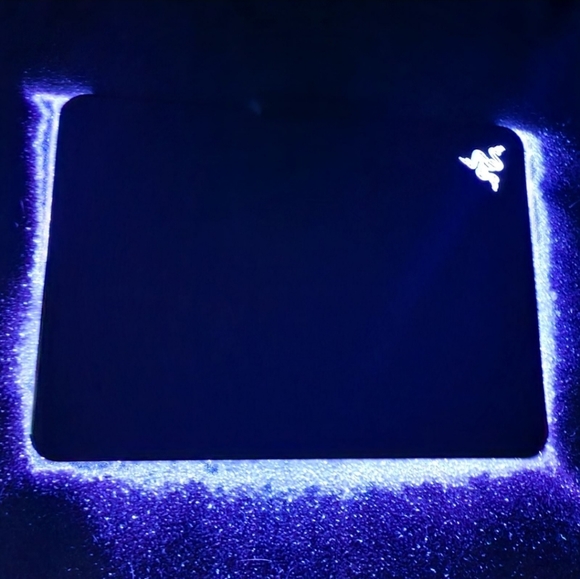 Razer Firefly Hard Mouse Pad - Picture 7 of 8